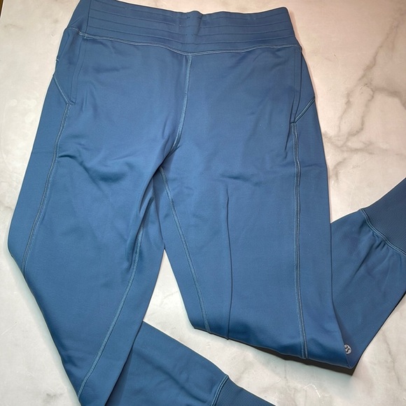Lululemon Flurry Up Highrise Jogger 